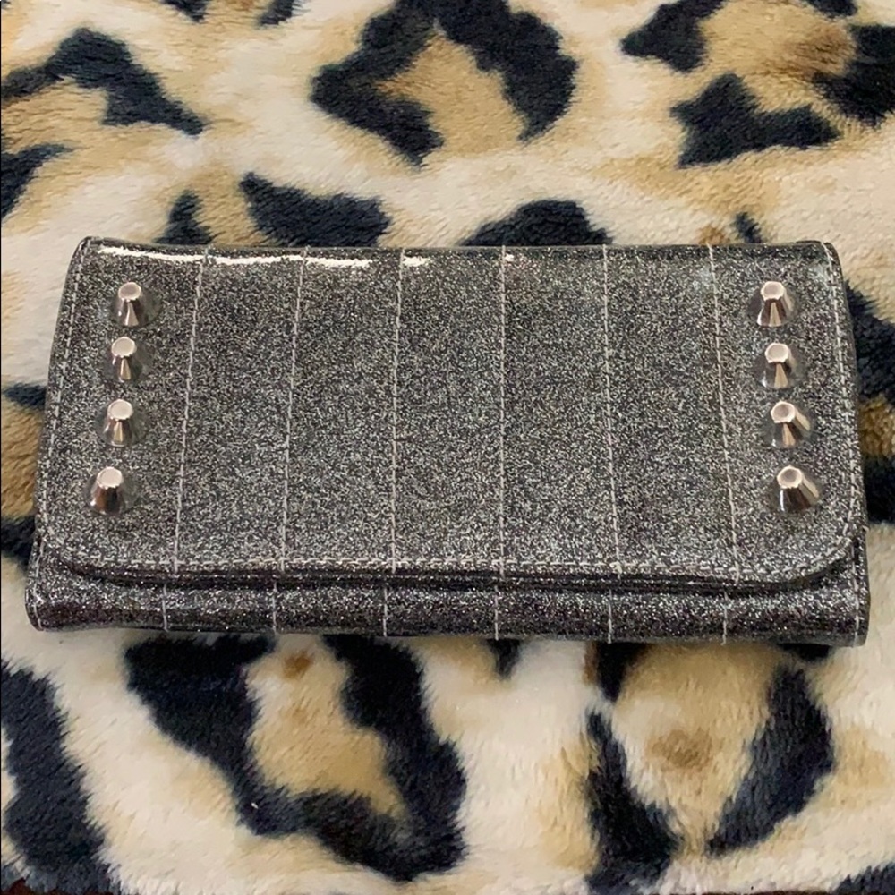 Lux de Ville tri-fold wallet